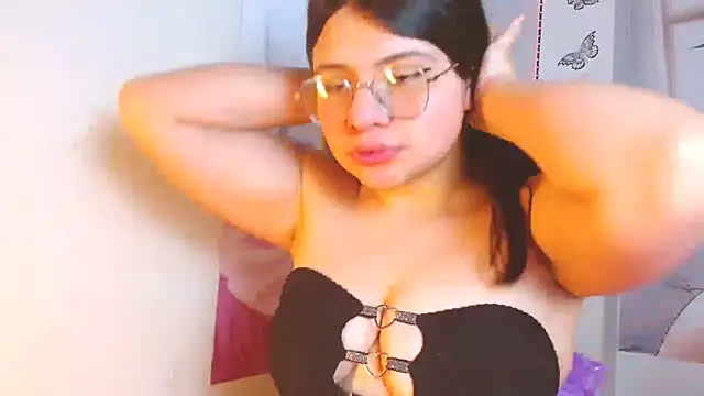 mackenhot303av online show from 11/07/25, 12:21