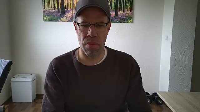 Snapshot of Harry_Boldt chatting on 10/11/25, 11:11 Harry Boldt online show from 10/11/25, 11:11
