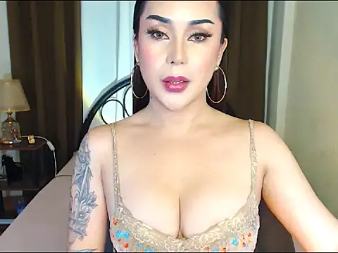 Snapshot of asian_ishnakhan chatting on 09/22/25, 12:33 asian ishnakhan online show from 09/22/25, 12:33