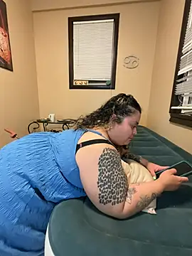 tillymarie34 online show from 05/24/26, 01:49