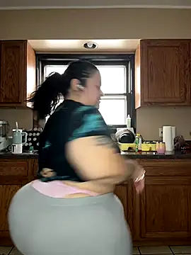 tillymarie34 online show from 12/03/25, 05:12