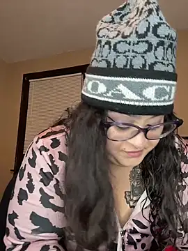 tillymarie34 online show from 12/21/25, 02:13