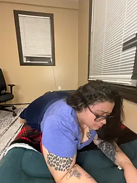 Snapshot of tillymarie34 chatting on 02/03/26, 03:04 tillymarie34 online show from 02/03/26, 03:04