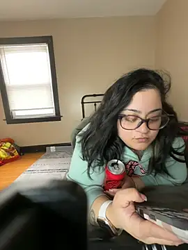 Snapshot of tillymarie34 chatting on 01/18/26, 08:34 tillymarie34 online show from 01/18/26, 08:34