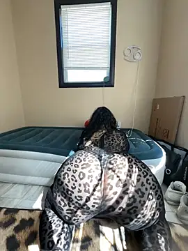 tillymarie34 online show from 04/07/26, 03:47