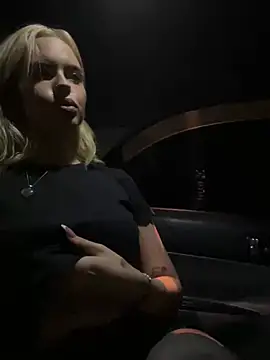 DollyScott1 online show from 01/29/25, 06:22