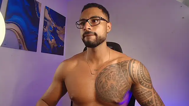 LiamGarcia1 online show from 03/12/26, 07:07