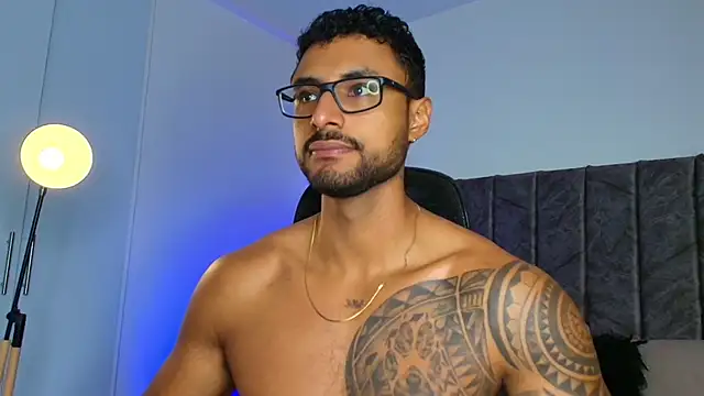 LiamGarcia1 online show from 10/27/25, 01:12