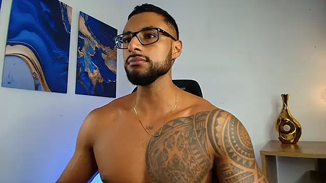 LiamGarcia1 online show from 02/05/26, 07:32