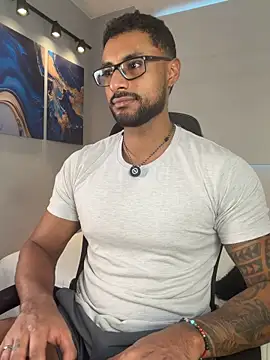 Snapshot of LiamGarcia1 chatting on 05/21/26, 06:16 LiamGarcia1 online show from 05/21/26, 06:16