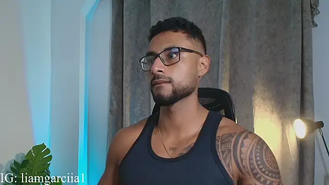 LiamGarcia1 online show from 03/14/25, 12:10