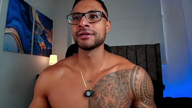 LiamGarcia1 online show from 04/14/26, 03:28