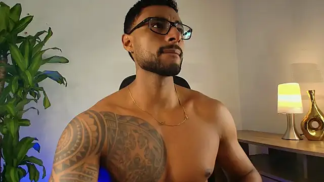 LiamGarcia1 online show from 01/09/26, 11:33