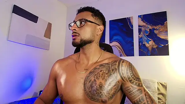 LiamGarcia1 online show from 09/09/25, 12:36