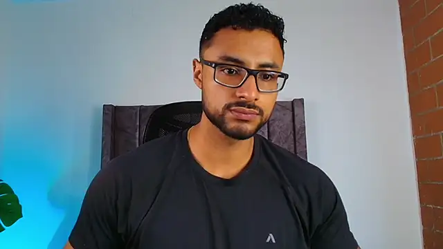 LiamGarcia1 online show from 10/11/25, 01:12