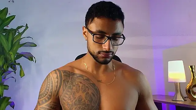 LiamGarcia1 online show from 01/12/26, 02:40