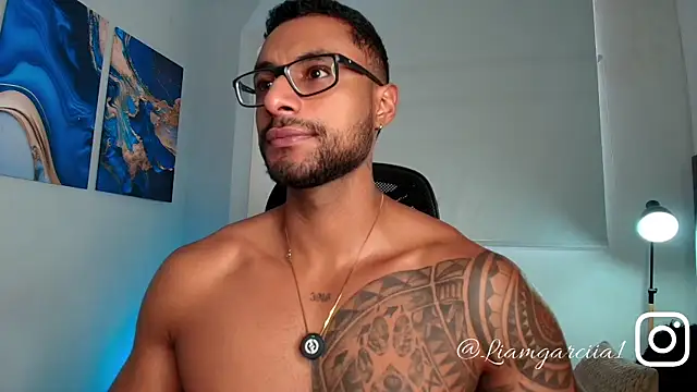 Snapshot of LiamGarcia1 chatting on 04/21/26, 03:18 LiamGarcia1 online show from 04/21/26, 03:18