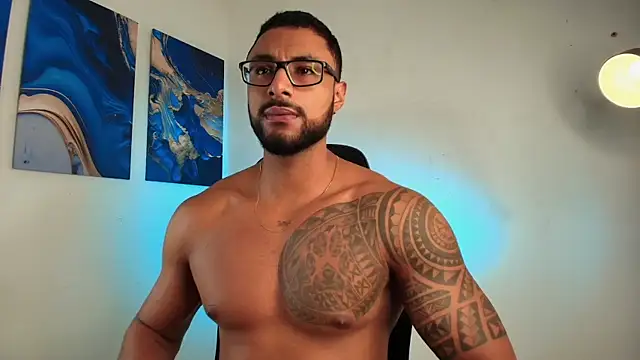 LiamGarcia1 online show from 02/16/26, 05:55