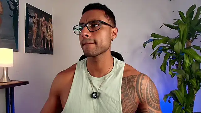 LiamGarcia1 online show from 04/06/26, 02:18