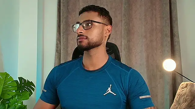 LiamGarcia1 online show from 03/10/25, 01:32