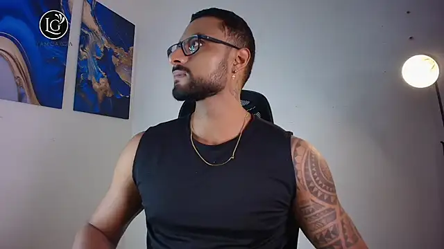 LiamGarcia1 online show from 03/18/26, 02:19