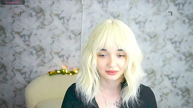 Ashley S online show from 06/04/26, 10:25