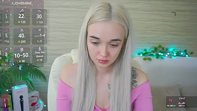 Snapshot of Ashley_S chatting on 03/22/25, 05:17 Ashley S online show from 03/22/25, 05:17