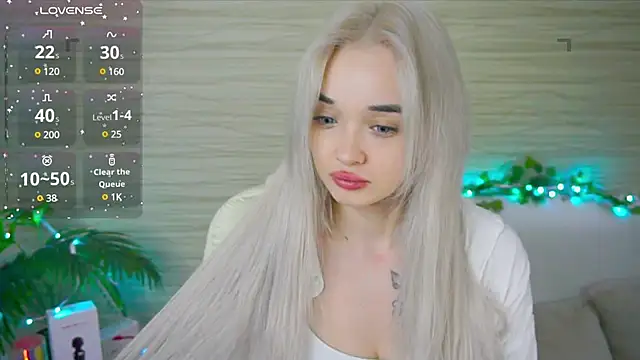 Snapshot of Ashley_S chatting on 03/17/25, 11:13 Ashley S online show from 03/17/25, 11:13