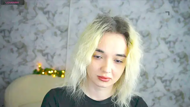 Ashley S online show from 05/05/26, 10:24