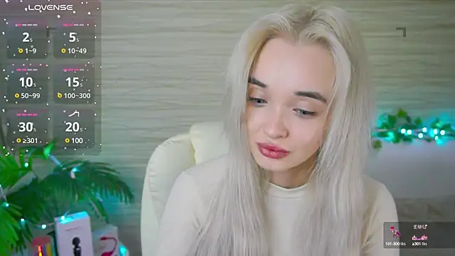 Snapshot of Ashley_S chatting on 03/18/25, 11:09 Ashley S online show from 03/18/25, 11:09