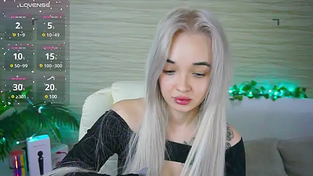 Snapshot of Ashley_S chatting on 03/15/25, 02:24 Ashley S online show from 03/15/25, 02:24