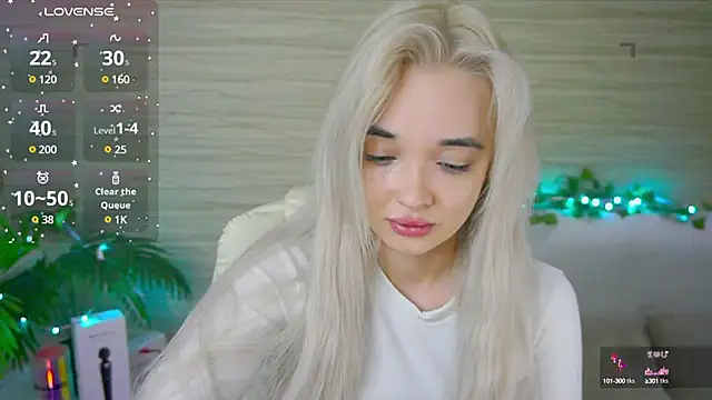 Snapshot of Ashley_S chatting on 03/19/25, 11:03 Ashley S online show from 03/19/25, 11:03