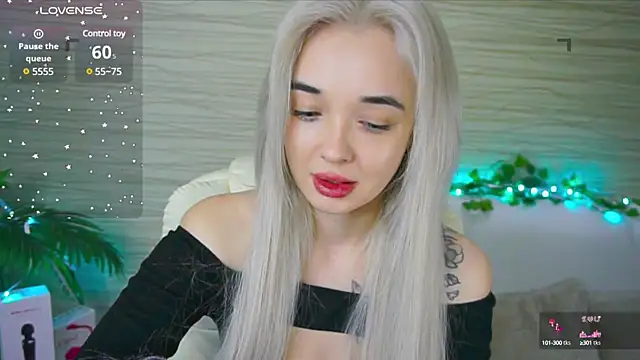 Snapshot of Ashley_S chatting on 03/16/25, 11:04 Ashley S online show from 03/16/25, 11:04