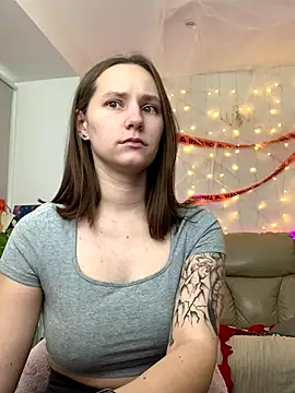 HotCaramellsTV online show from 10/25/25, 09:30