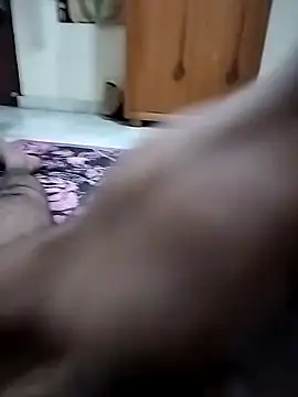 Snapshot of Thefatcockguy69x chatting on 11/30/25, 09:43 Thefatcockguy69x online show from 11/30/25, 09:43