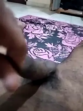 Snapshot of Thefatcockguy69x chatting on 10/21/25, 05:34 Thefatcockguy69x online show from 10/21/25, 05:34