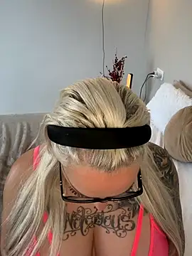 Nina LiveXXX online show from 01/07/26, 09:14