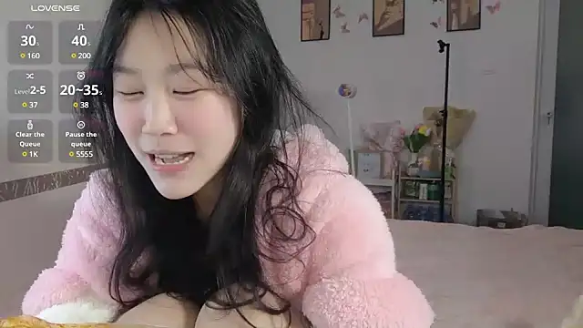 Luminous163 online show from 02/09/25, 07:48