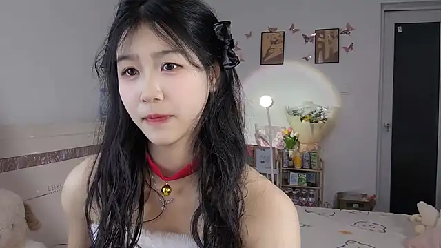 Luminous163 online show from 03/18/25, 01:23