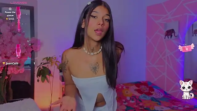 CoralRigan online show from 11/28/25, 02:01