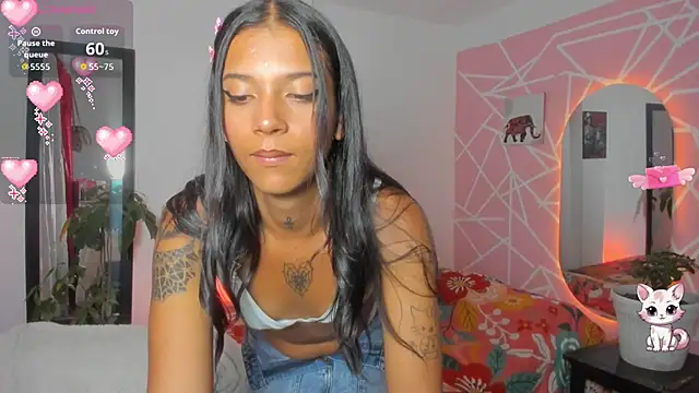Snapshot of CoralRigan chatting on 09/20/25, 02:16 CoralRigan online show from 09/20/25, 02:16