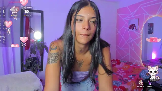 Snapshot of CoralRigan chatting on 09/19/25, 03:10 CoralRigan online show from 09/19/25, 03:10