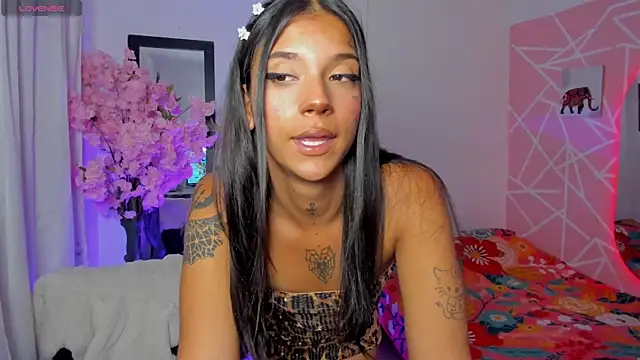 CoralRigan online show from 10/27/25, 02:34