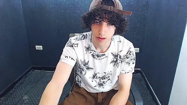 Kerverr  online show from 11/15/25, 02:32