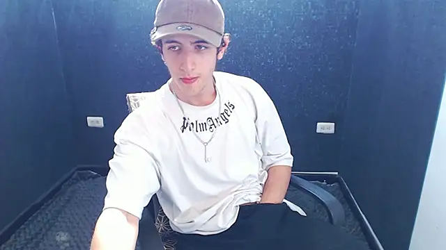 Kerverr  online show from 11/07/25, 08:24