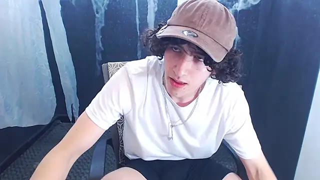 Kerverr  online show from 10/31/25, 02:57