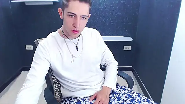 Kerverr  online show from 01/08/26, 05:19