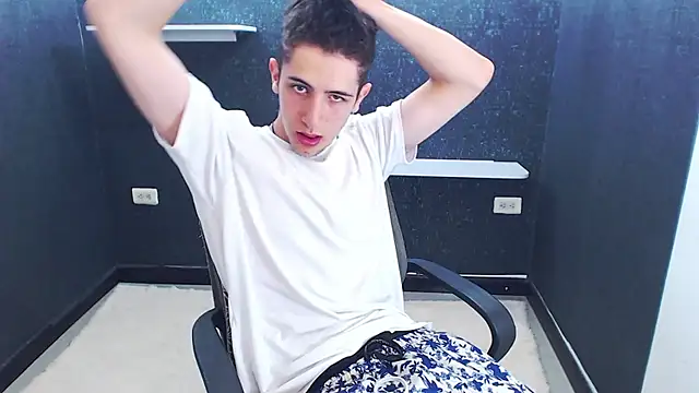 Kerverr  online show from 01/13/26, 07:29