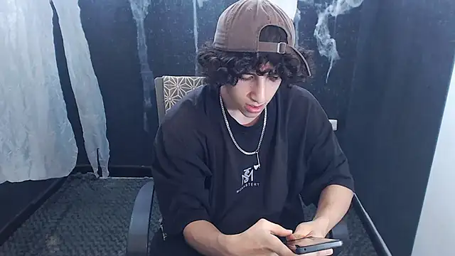 Kerverr  online show from 11/05/25, 02:42