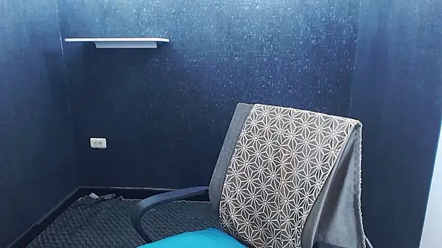 Kerverr  online show from 11/26/25, 02:17